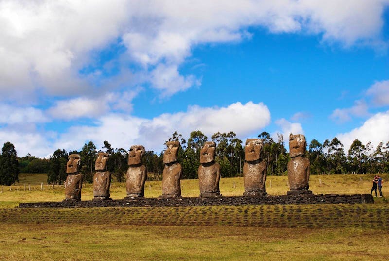 Sieben Moai Ahu Akivi - Osterinsel - ©Peggy Petzold