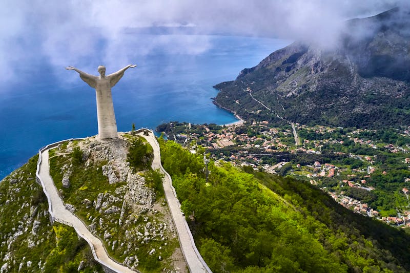 Maratea und die Christus-Statue - ©Andriy Bezuglov - stock.adobe.com