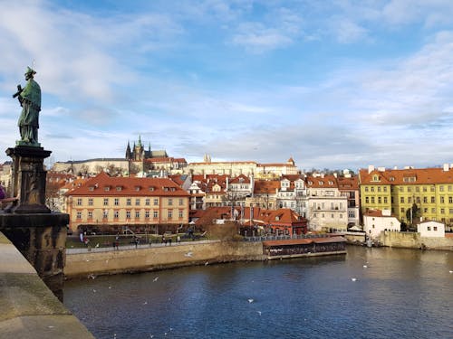 Blick auf die Prager Burg von der Karlsbrücke &ndash; &copy; Madlen Häschel