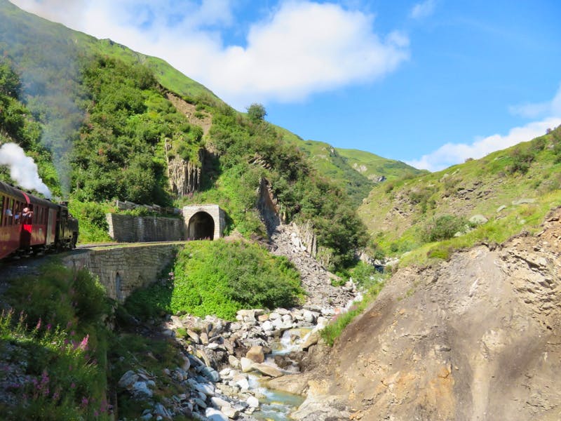 Fahrt mit der Furka-Dampfbahn - ©Annette Weise