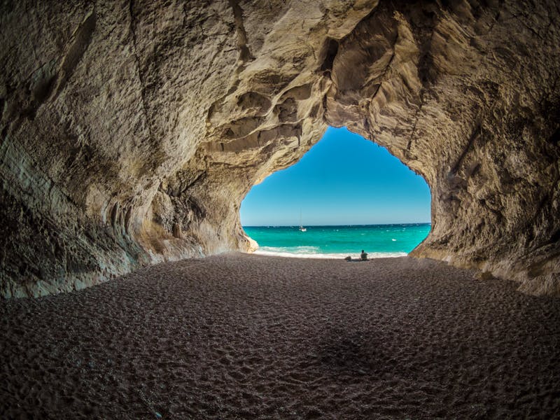 Höhle in Cala Gonone - ©Alexander - stock.adobe.com