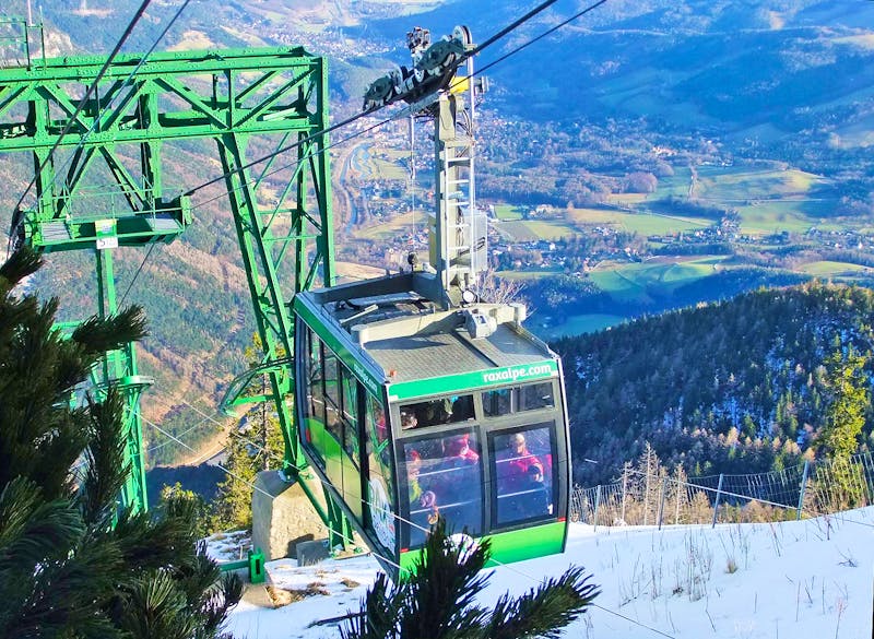 Mit der Kabinenbahn zur Raxalpe - ©Martina Pötschke