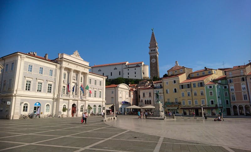 Tartini-Platz mit dem Rathaus in Piran - ©Simone Willner