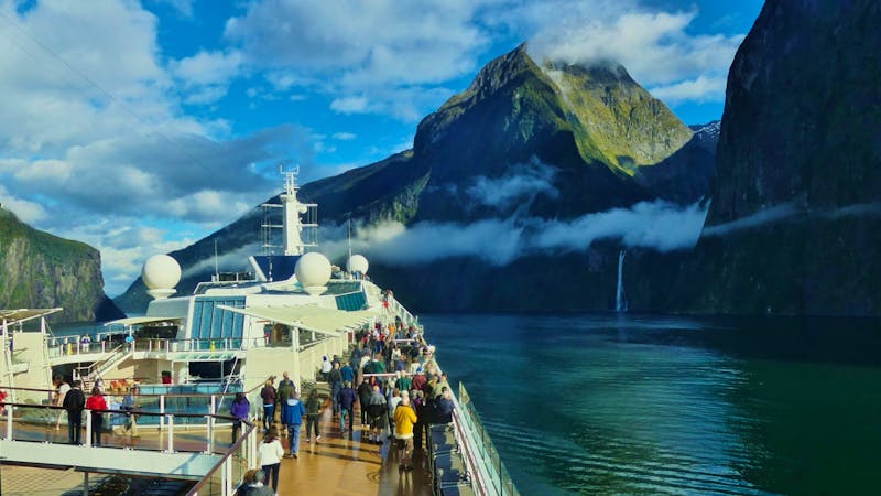 Kreuzfahrt im Milford Sound - ©Eberhardt TRAVEL - Frank Nimschowski