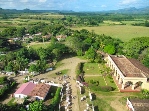 Im Tal der Zuckermühlen - Blick vom Iznaga Turm &ndash; &copy; Eberhardt TRAVEL - Stefanie Richter