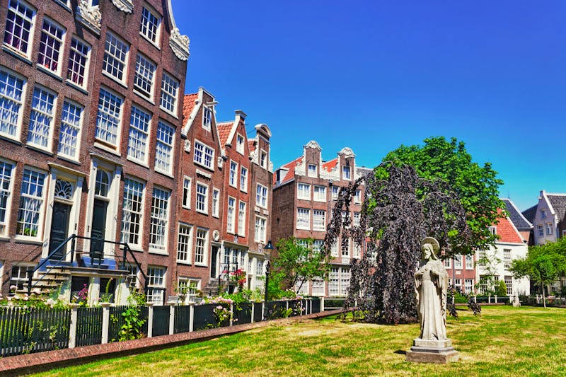 Amsterdam Begijnhof - ©©ArTo - stock.adobe.com