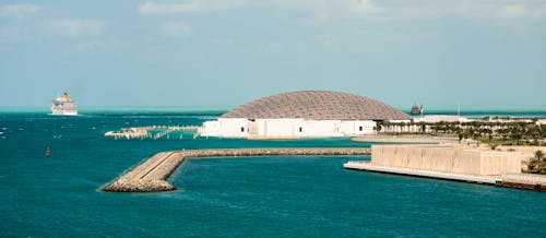 Louvre museum Abu Dhab &ndash; &copy; Cedric - stock.adobe.com