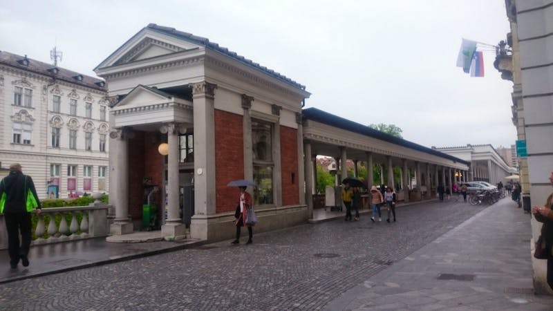 Ljubljana - Marktplatz - ein Bauwerken des Architekten Plecnik - ©Eberhardt TRAVEL GmbH