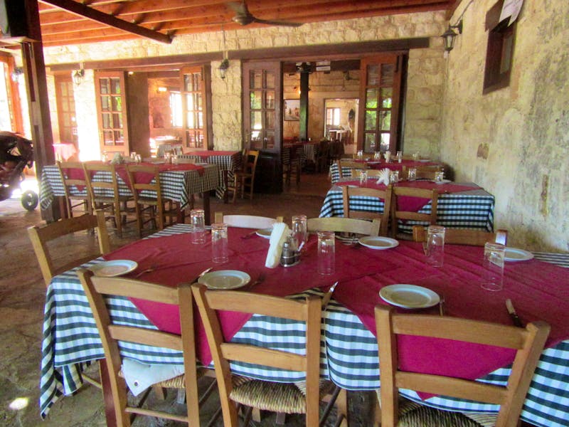Taverne in Kathikas - ©Peggy Pfützner - Eberhardt TRAVEL