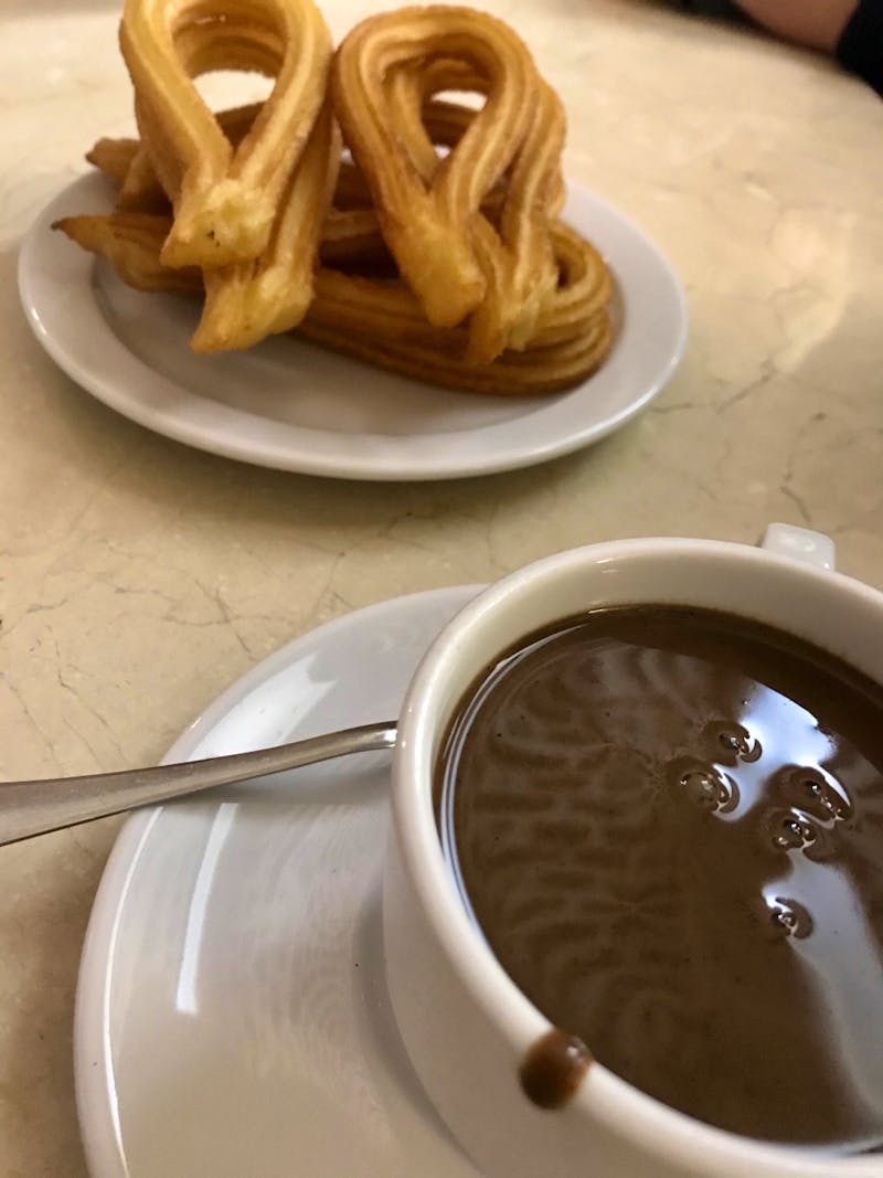 Churros con chocolate - ©Carina Schmidt - Eberhardt TRAVEL