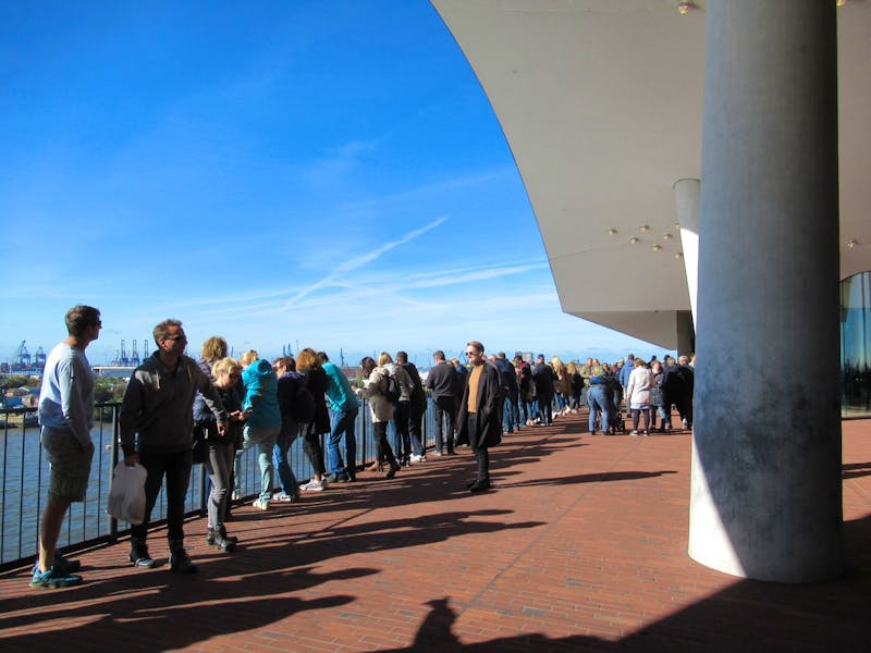 Terrasse der Elbphilharmonie - ©Marion Kottlos
