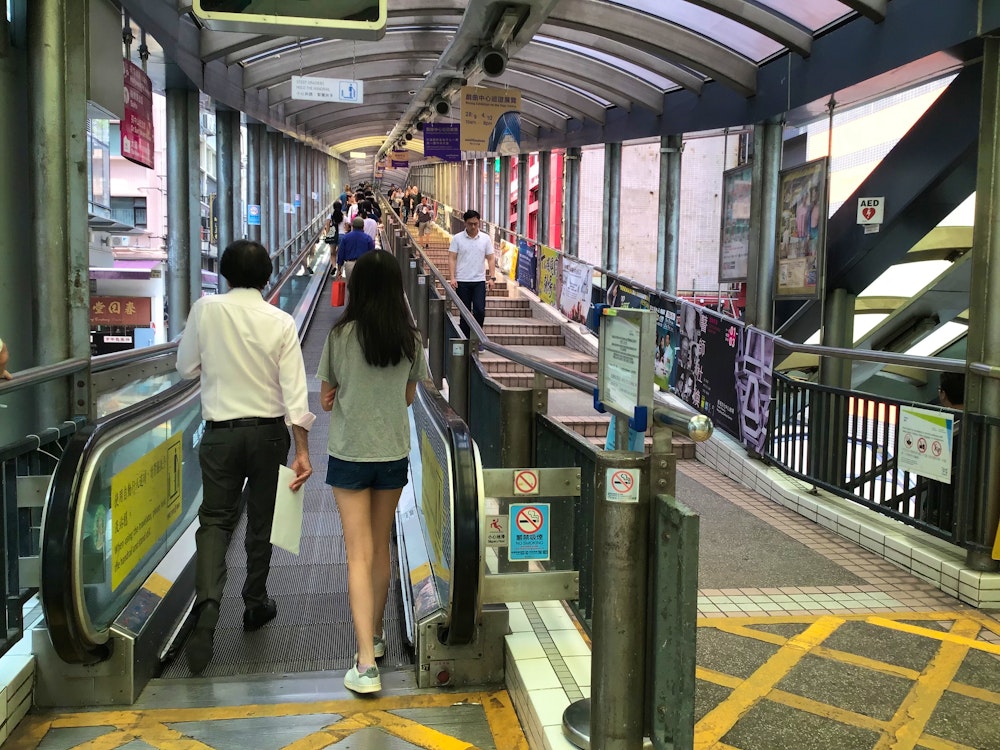Längste Rolltreppe der Welt in Hongkong – © Eberhardt TRAVEL