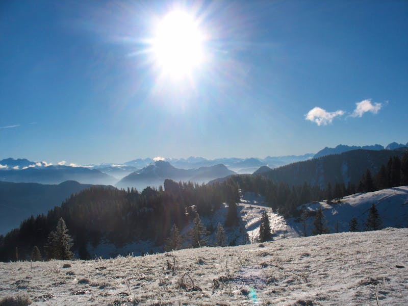Kampenwand Richtung Süden, Berchtesgadener Alpen, Kitzbüheler Alpen - ©Ina Lakermann