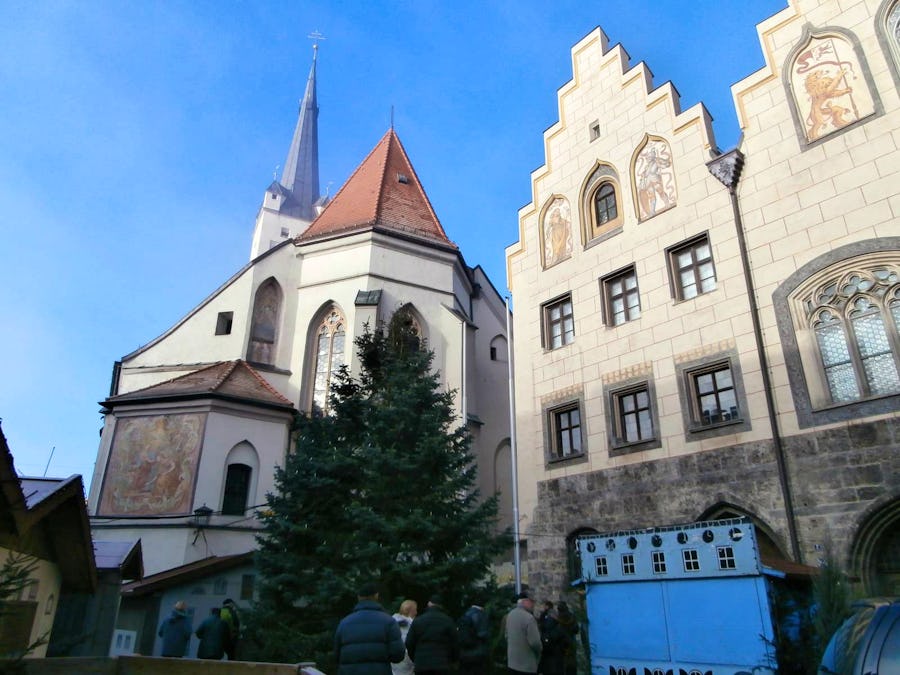 Frauenkirche und Rathaus in Wasserburg am Inn – © Ingrid Langer