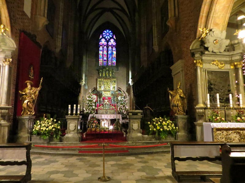 Breslau - der Hauptaltar im Dom - ©Marion Kottlos