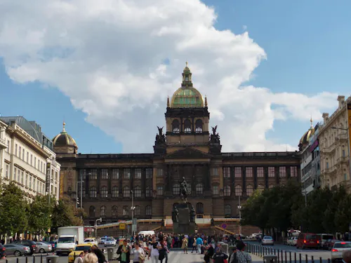 Prag - Wenzelsplatz mit Blick auf Nationalgalerie &ndash; &copy; Eberhardt TRAVEL GmbH