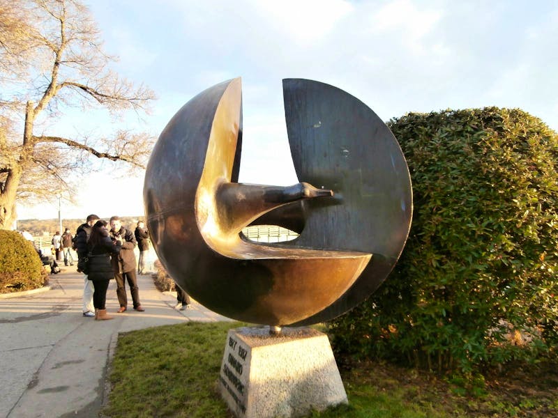 Skulptur am Starnberger See - ©Ingrid Langer