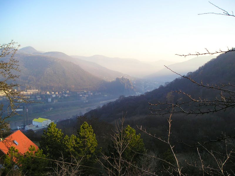 Usti nad Labem - Burg Strekov und Elbtal - ©Pindick - Wikimedia
