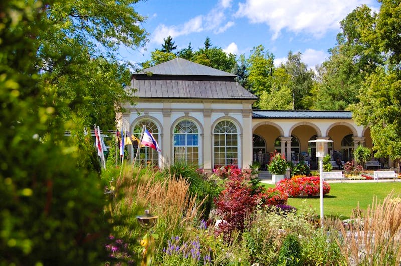 Wandelhalle im Kurort Bad Steben in Oberfranken – ©relexa hotel Bad Steben