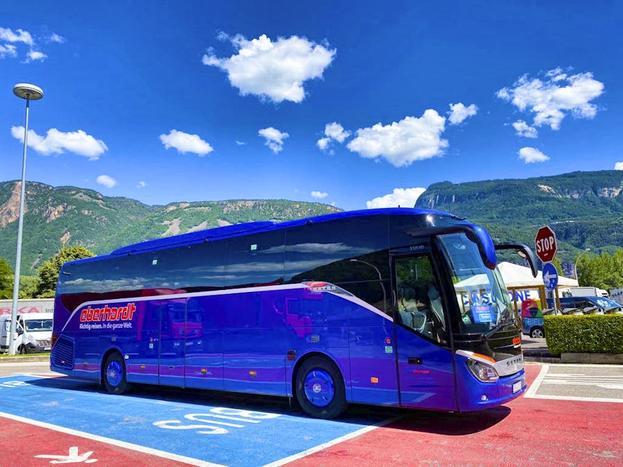 5-Sterne-Reisebus in Italien – © Eberhardt TARVEL