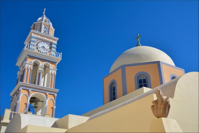 Katholische Kirche in Thira auf Santorin - ©Maria Schneider - Eberhardt TRAVEL
