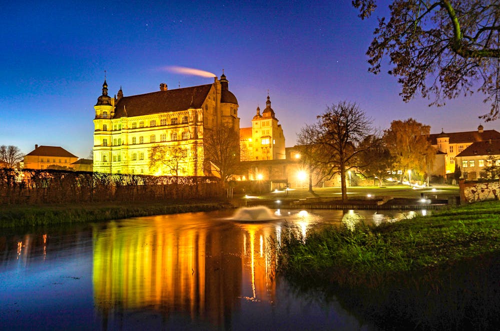 Schloss Güstrow in Mecklenburg-Vorpommern &ndash; &copy; Volker - Fotolia