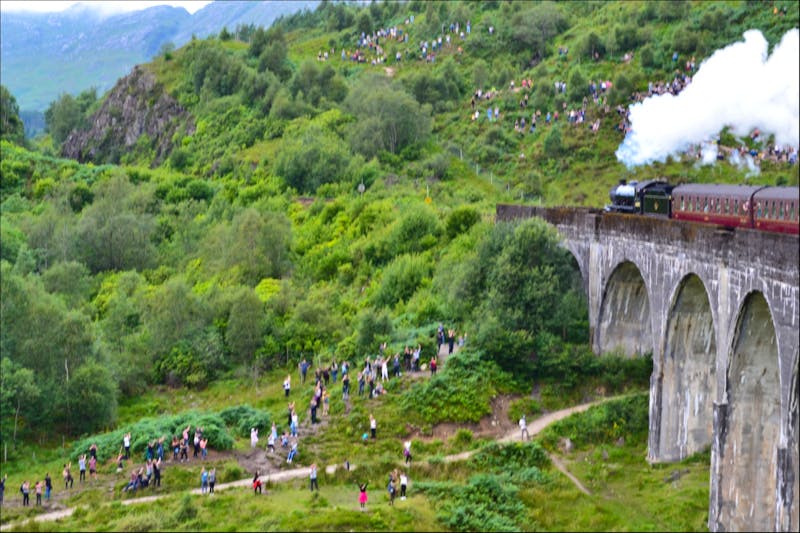Fahrt mit dem Jacobite Steam Train von Fort William nach Mallaig - Glenfinnan Viaduct - ©Andreas Wolfsteller - Eberhardt TRAVEL