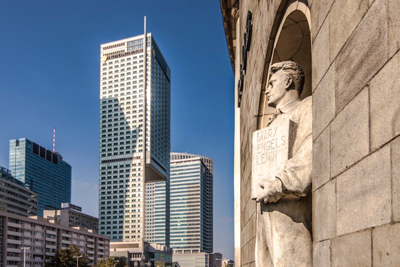 Warschau, modern trifft alt - ©Warsaw Tourist Organization Archive