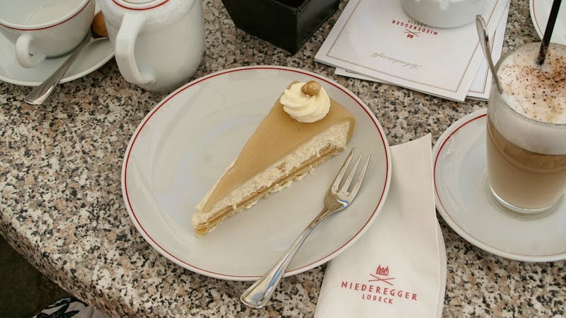 Niederegger Marzipan Torte in Lübeck - ©Bild von hakelbudel auf Pixabay