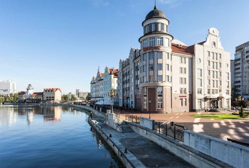 Kaliningrad, Hotel Kaiserhof, Außenfassade &ndash; &copy; Ratehawk