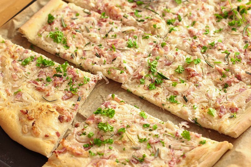 Flammkuchen - ©Katrin Gilger - Wikimedia