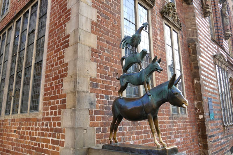 Bremer Stadtmusikanten - Bronse-Skulptur in der Altstadt von Bremen - ©Pixabay