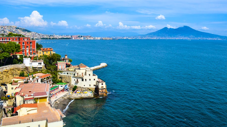 Neapel in Italien – © Bild von Lajos Móricz auf Pixabay