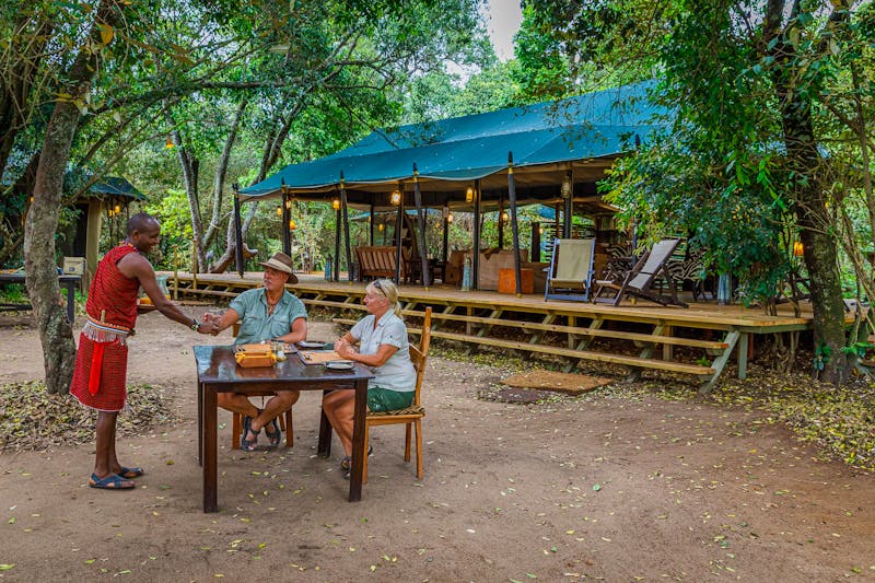 Mara Bush Camp - Frühstück im Freien - ©TH-Fotografie