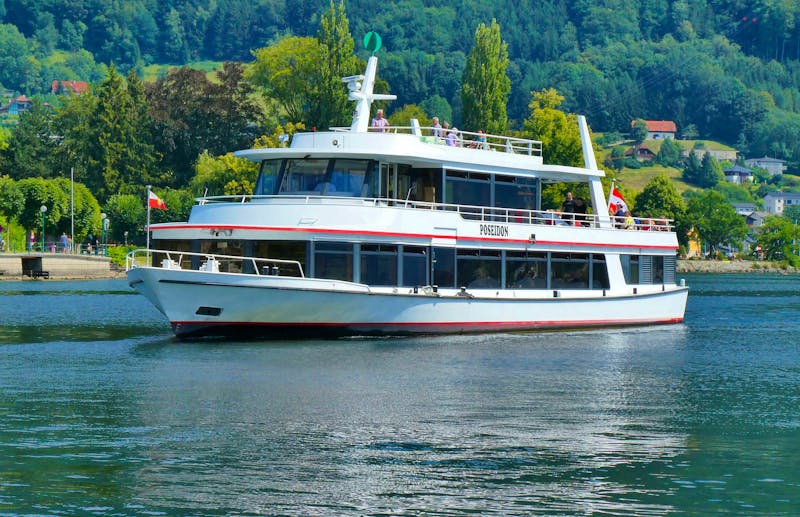 Schifffahrt auf dem Traunsee - ©Bild von Elsemargriet auf Pixabay
