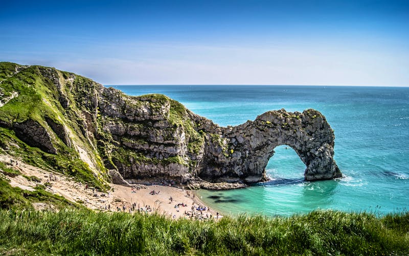 Die Felsformation Durdle Door in Südengland an der Jurassic Coast - ©Bild von Tom Workman auf Pixabay