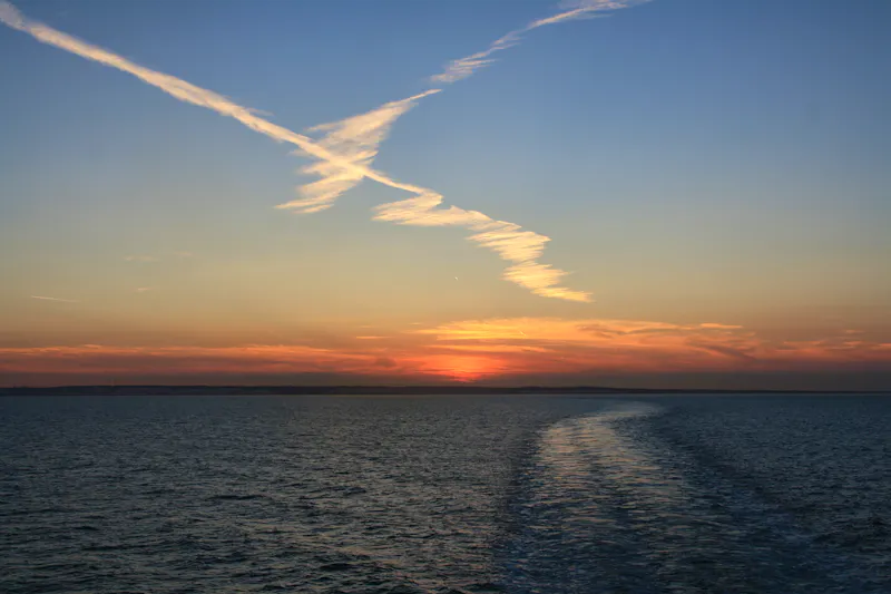 Sonnenuntergang am Ärmelkanal - &copy;Bild von Michael K auf Pixabay