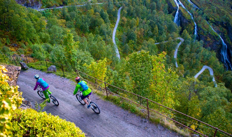 Radtour Rallarvegen - ©Sverre Hjørnevik Photography - VisitNorway.com