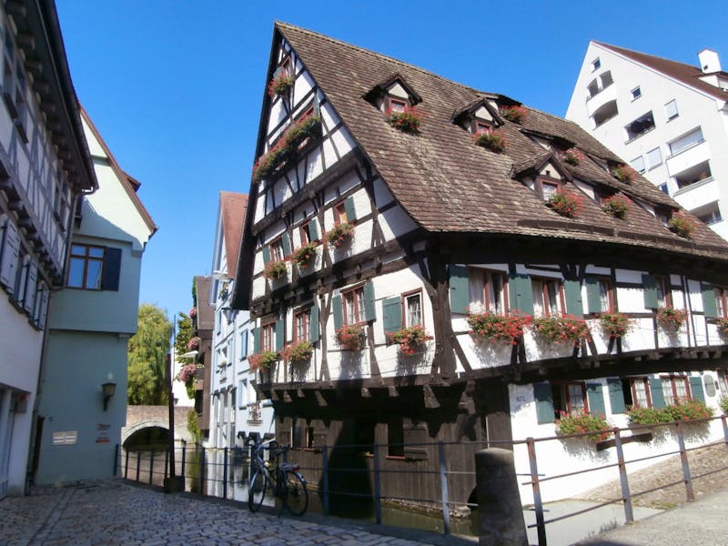 Ulm - das Schiefe Haus in der Altstadt - ©Ingrid Langer - Eberhardt TRAVEL
