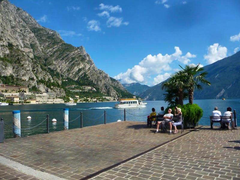 Ufer-Promenade in Limone - ©Gerd Pierschek