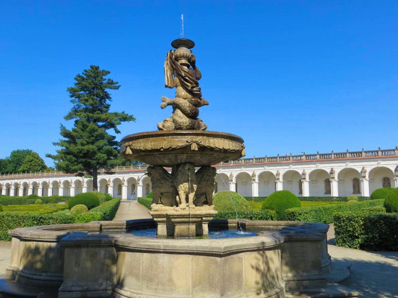 Blumengarten schloss Kromeriz - ©Dr. Jürgen Schmeißer