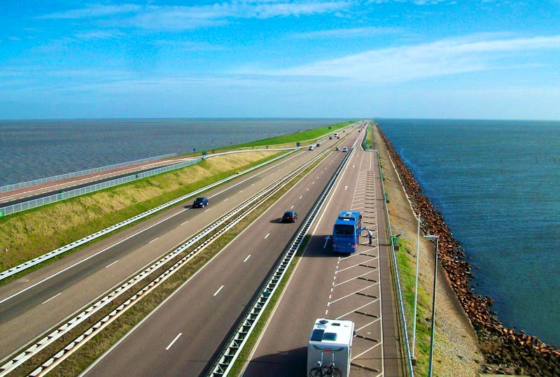Abschlussdeich zwischen Holland und Friesland - ©Eberhardt TRAVEL - Steffen Mucke