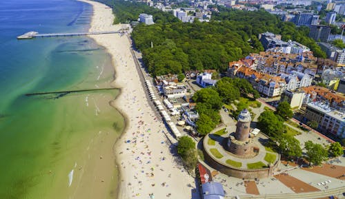 Strand von Kolberg an der polnischen Ostsee &ndash; &copy; ©konradkerker - stock.adobe.com