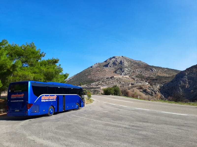 Eberhardt-Reisebus in Mykene - ©Katrin Deutschbein - Eberhardt TRAVEL