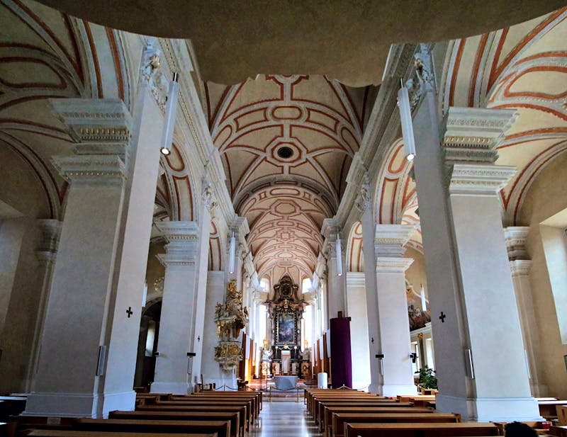 Budweis - in der Nikolaus-Kathedrale - &copy;VitVit - Wikimedia