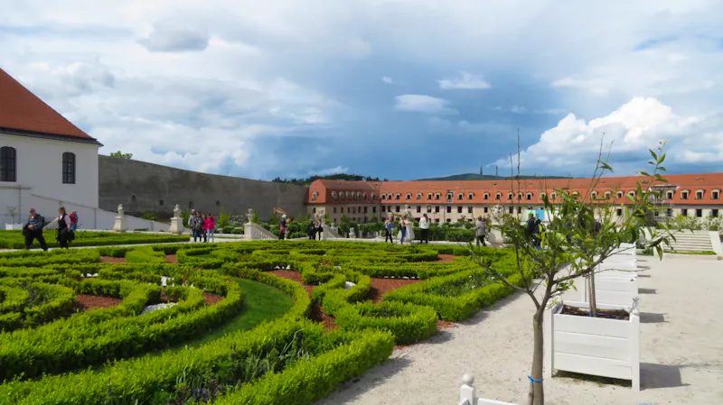 Bratislava - Garten der Pressburg - &copy;Mandy Rabe