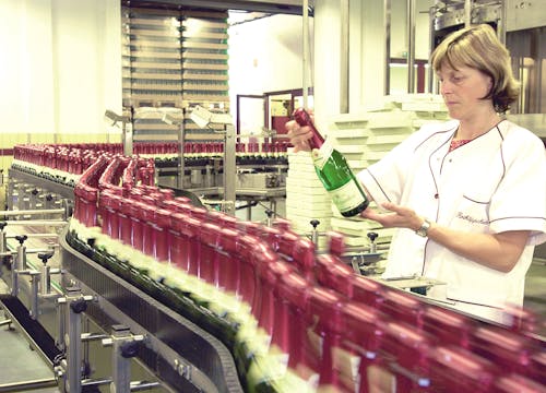 Sektkellerei Rötkäppchen Freyburg &ndash; &copy; Rotkäppchen-Mumm Sektkellereien Gmbh