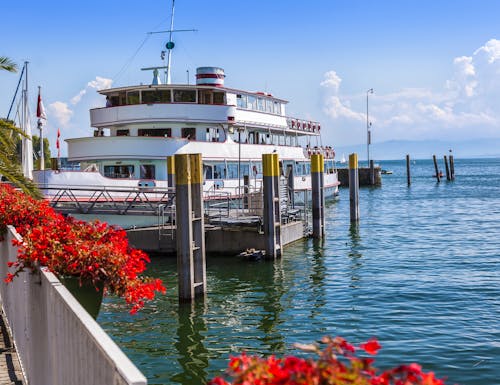 Schifffahrt auf dem Bodensee – © Gerhard1302 - Adobe Stockphoto