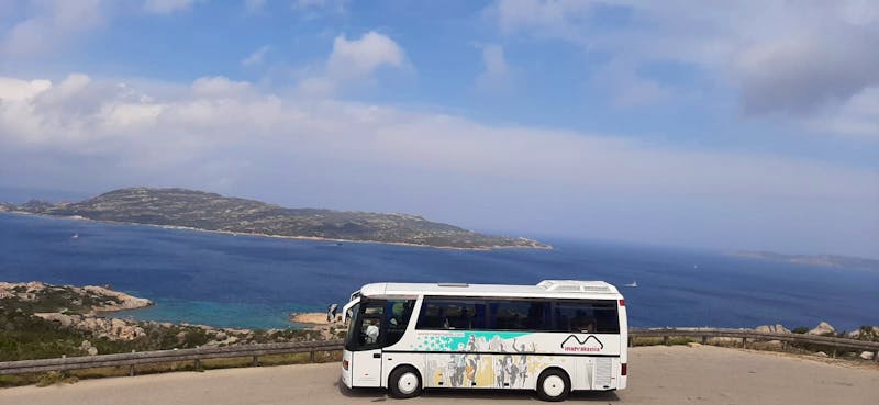 lokaler Reisebus auf Sardinien - ©Maremania