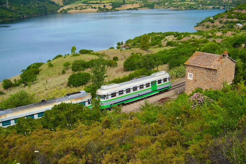Fahrt mit dem Trenino Verde - ©Mario Dessi